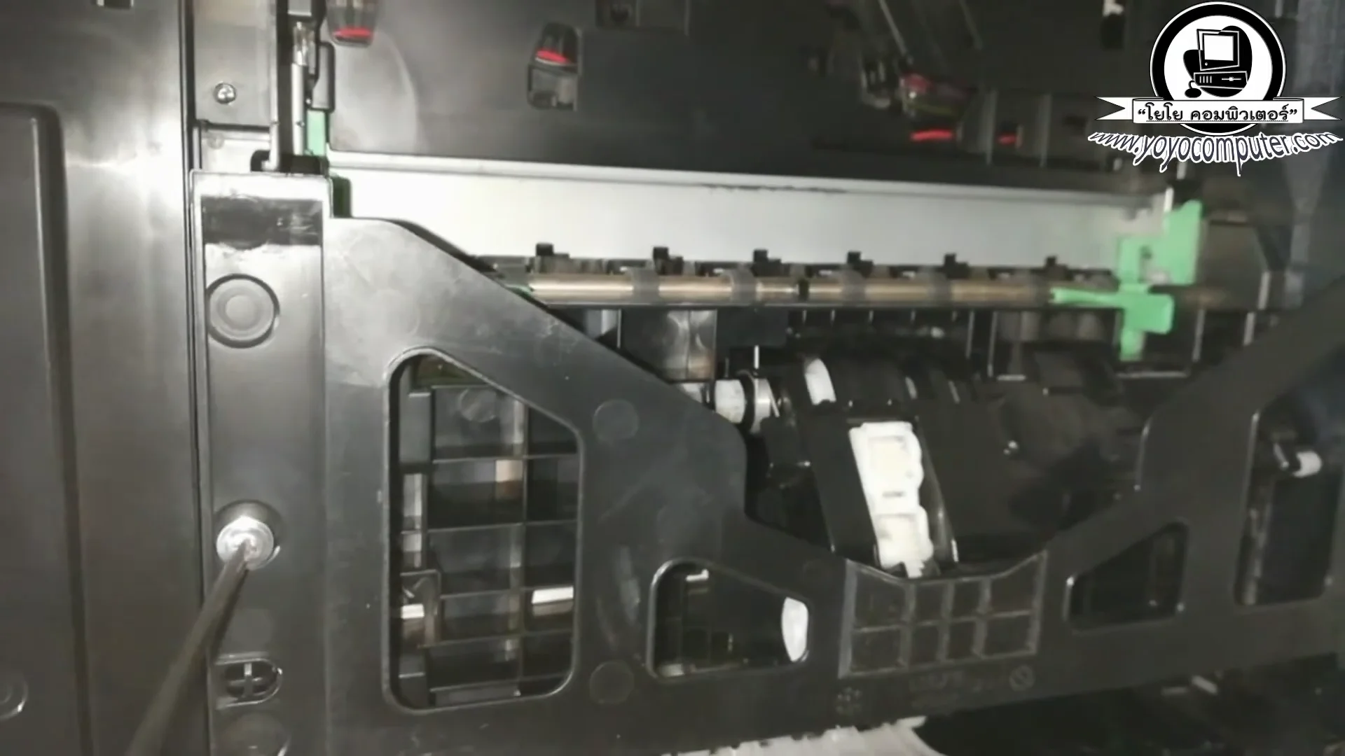 อะไรติดไหมมีอะไรหลุดร่วงลงไปหรือเปล่า หรือปกรณ์ครบหรือเปล่านะครับเราก็ลองมือ ...