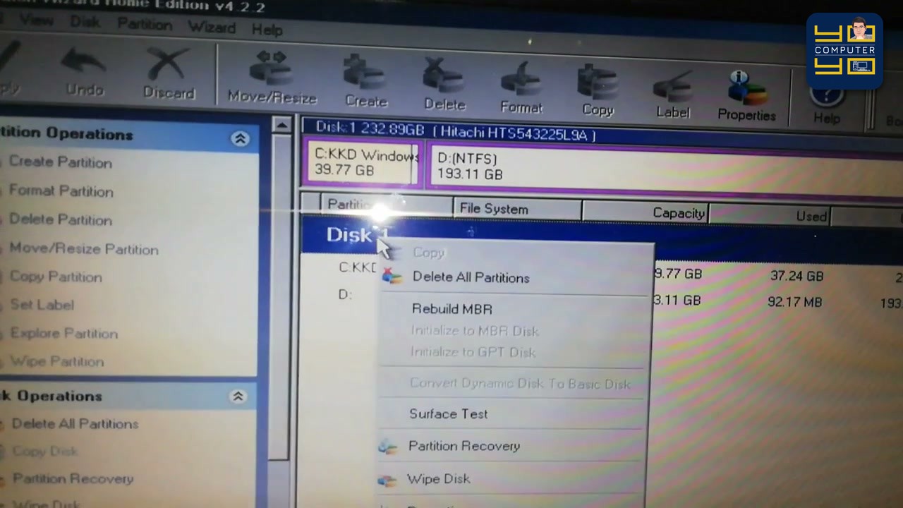 พอเปิดโปรแกรม Partition Wizard ขึ้นมา ให้ดูที่แถบรายการดิสก์ตรงกลางหน้าจอก่อนนะคะ อย่างเครื่องตัวอย่างนี้เป็…