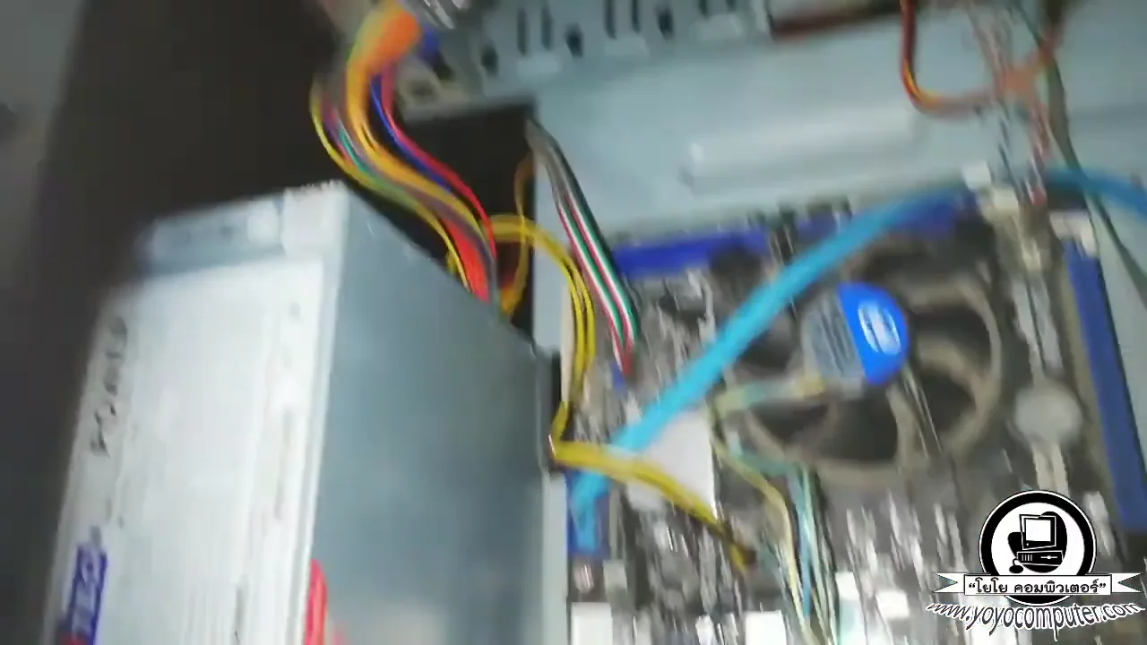 ถ้าหากเสียบไม่แน่นไฟจ่ายไม่ดีก็จะทำให้ พังได้นะครับอ่ะ อ่านี่ครับพอเสียบแล้วเ...