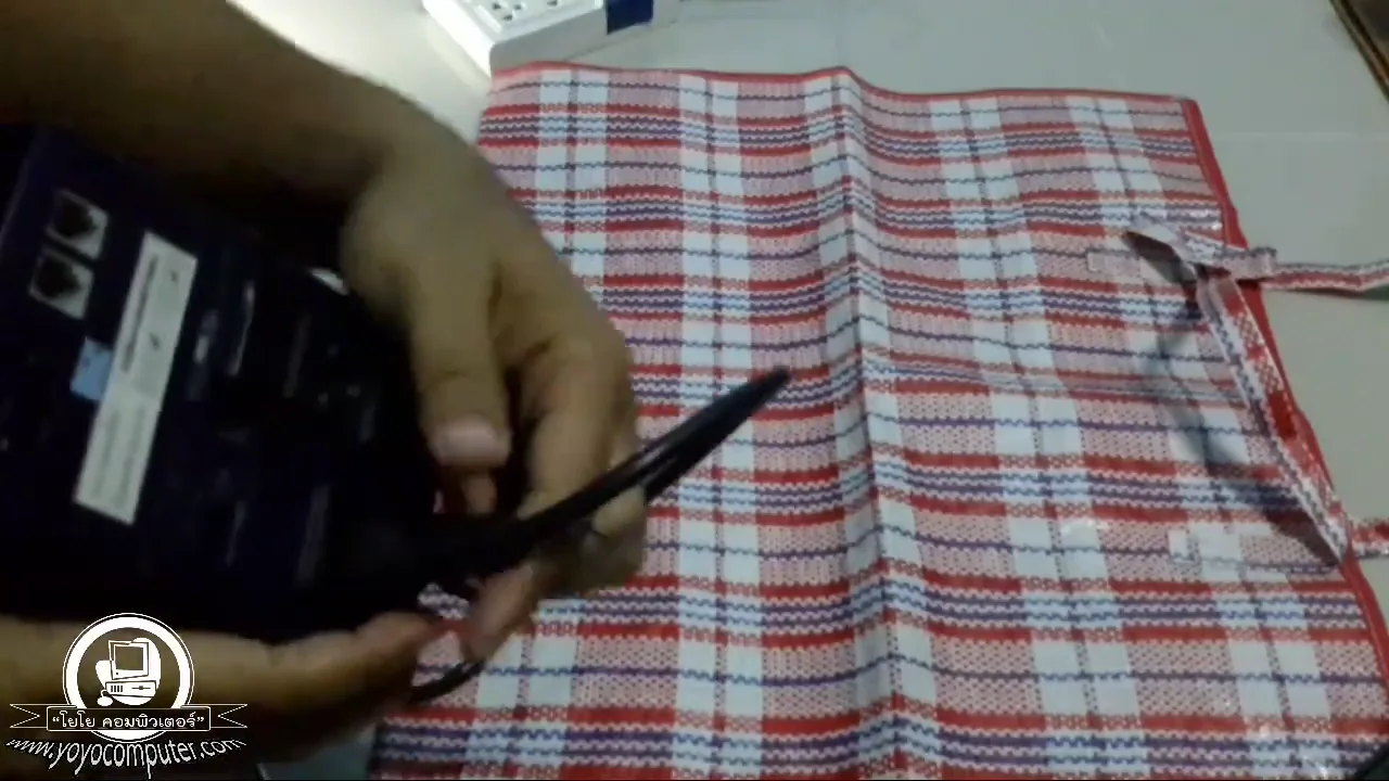 ภาพจากวิดีโอสอนแก้ปัญหา ups buying guide and troubleshooting