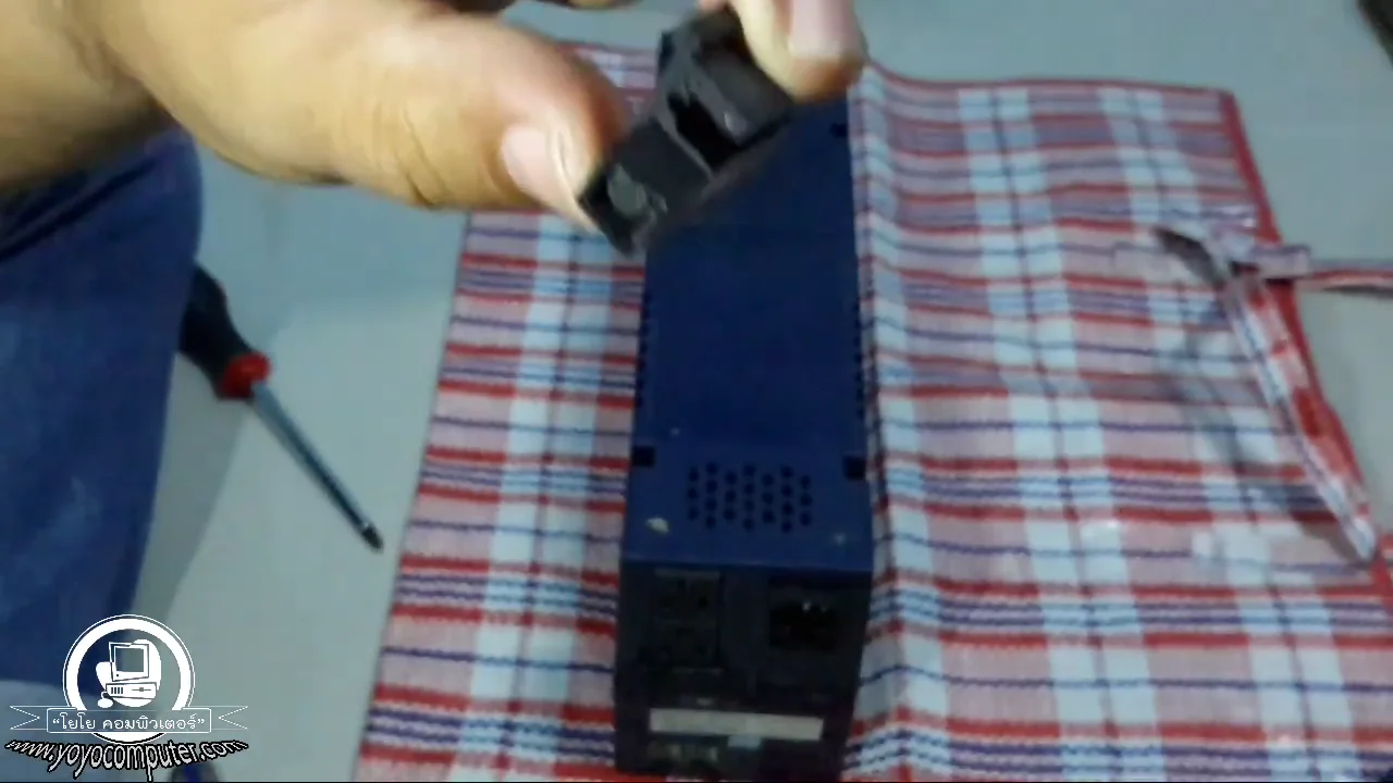 ภาพจากวิดีโอสอนแก้ปัญหา ups buying guide and troubleshooting